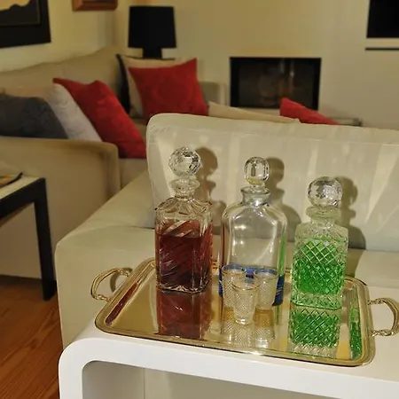 Luxe And Luxuries - * Porto