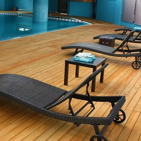 Luxe And Luxuries - * Porto